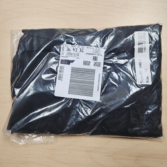 NWT Land Bryant Lace Trim at Neck Camisole Black Still factory folded in bag - Picture 2 of 4